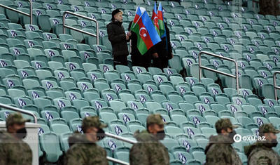 Sizə daha nə deyək, utanın, heç olmasa! -