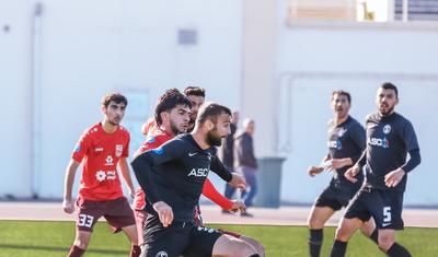 Çəkilin kənara, qarşımı kəsməyin -