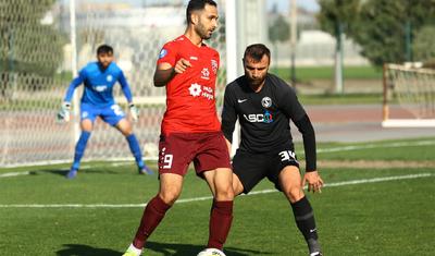 Çəkilin kənara, qarşımı kəsməyin -
