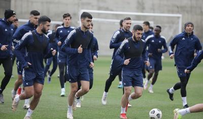 “Qarabağ”ın düşərgəsində maraqlı anlar –