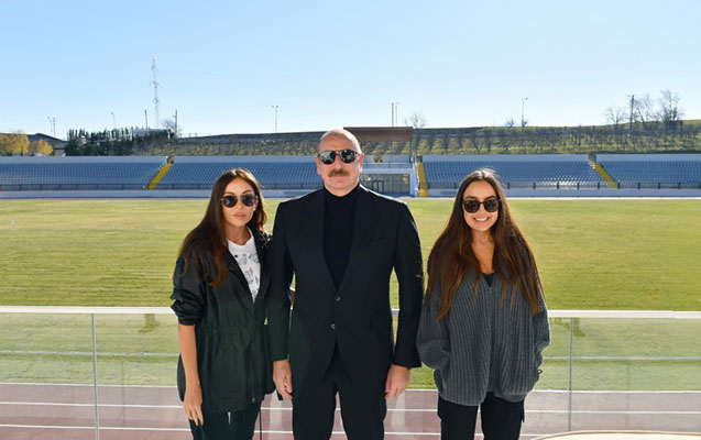 İlham Əliyev ailəsi ilə Quba stadionunda – VİDEO+FOTOLAR