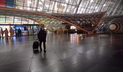 "Qarabağ" Bakıya qayıtdı, Hava Limanı tüstüyə qərq oldu -