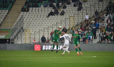 Namiqin "Bursaspor"da üçüncü qolunu vuruğu oyundan