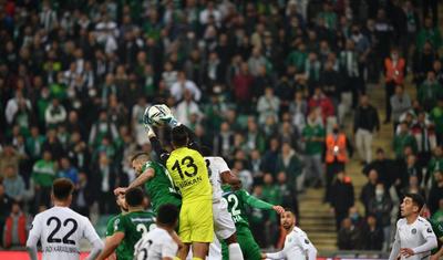 Namiqin "Bursaspor"da üçüncü qolunu vuruğu oyundan