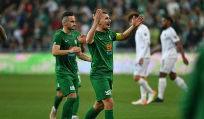 Namiqin "Bursaspor"da üçüncü qolunu vuruğu oyundan