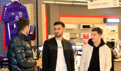 "Kontakt Home" mağazasında "Sumqayıt" guşəsinin təqdimetməsi oldu -