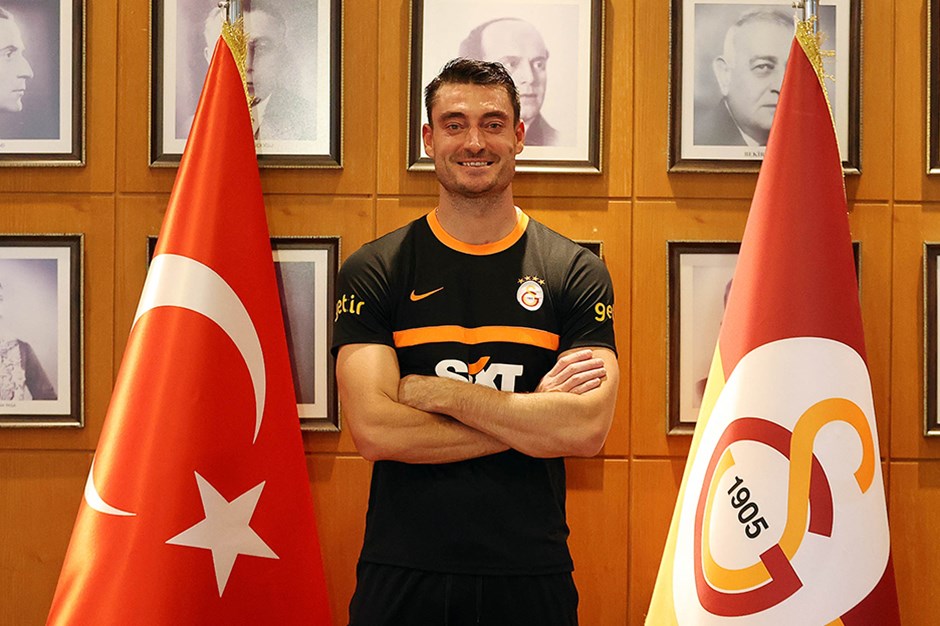 İspaniyalı yenidən “Qalatasaray”a qayıtdı - FOTO