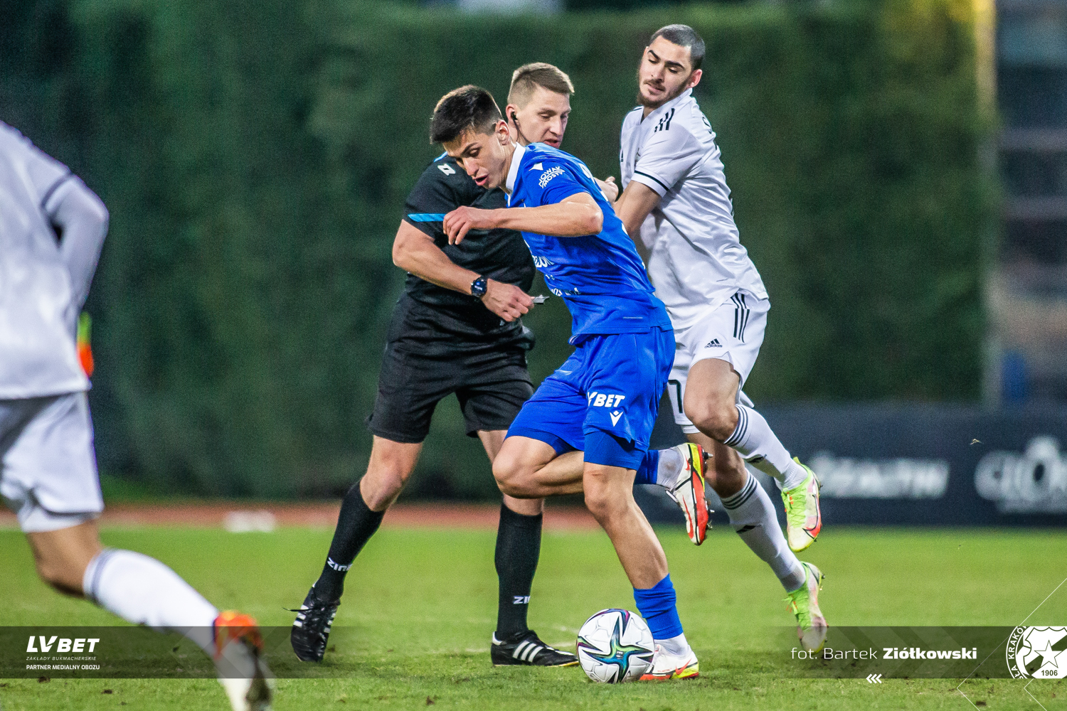 Futbol ilahəsi “Qarabağ”ın üzünə gülmədi - FOTOREPORTAJ