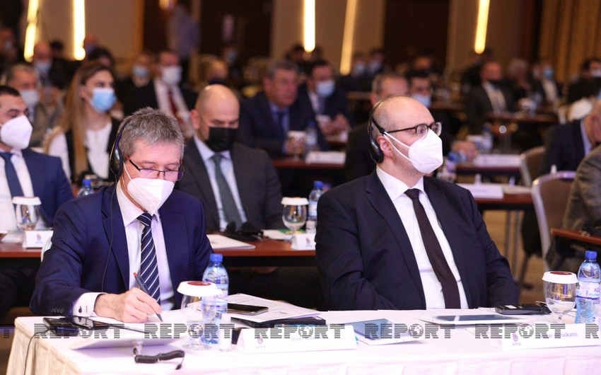 Ötənlərin məşhur futbolçusunun oğlu Azərbaycanda
