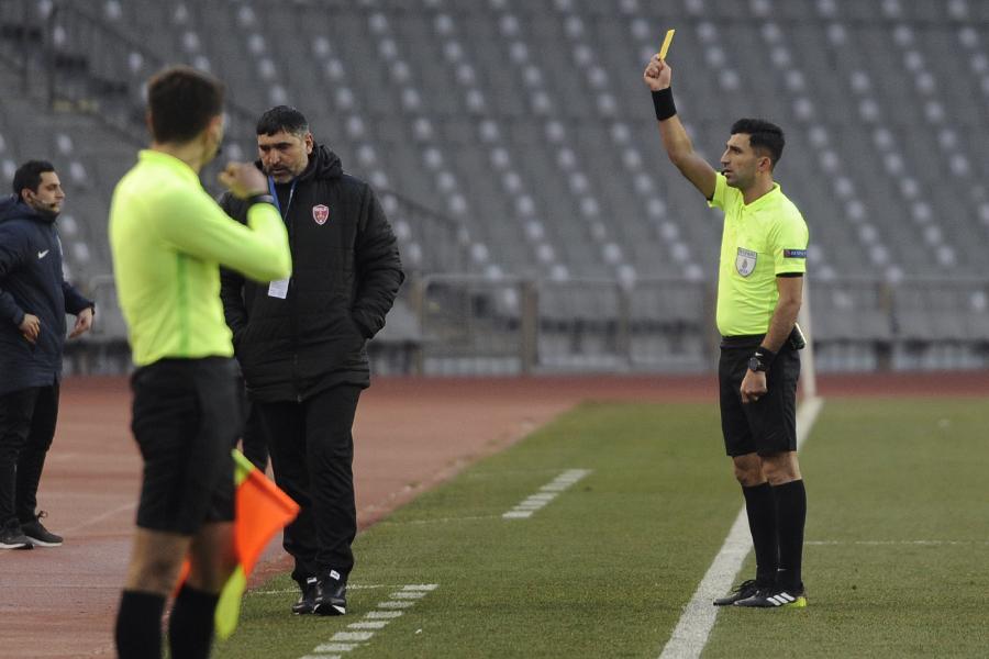 YENİ QALMAQAL: "Bəsdirin, mənə "torba" tikdiz! Bunu sizə bağışlamayacam"
