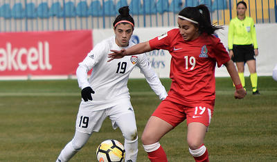 Hicablı ərəb qızları ilə "Dalğa"da futbol -