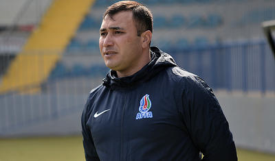 Hicablı ərəb qızları ilə "Dalğa"da futbol -