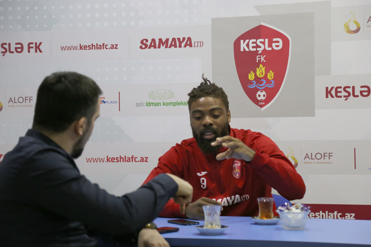 Xavidən bir kəlmə ilə tərif – Dahi!
