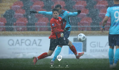 Premyer Liqa futbolçularının qar üzərində rəqsi -