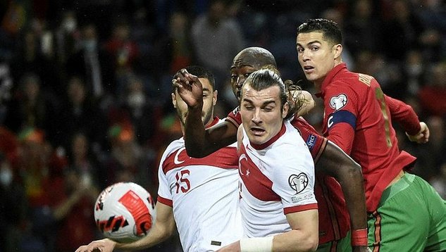 Burak penaltini qaçırdı, Portuqaliya pley-offa qaldı - VİDEO