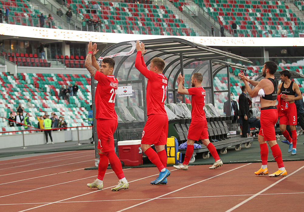 Kimdir qorxaq və qürursuz - Millinin futbolçuları, yoxsa..?