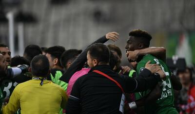 Namiq məhsuldar ötürmə verdi, "Bursaspor" "qara zolaq"dan çıxdı -