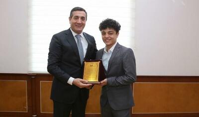 Deputat Avropada uğur qazanan qardaşları mükafatlandırdı -