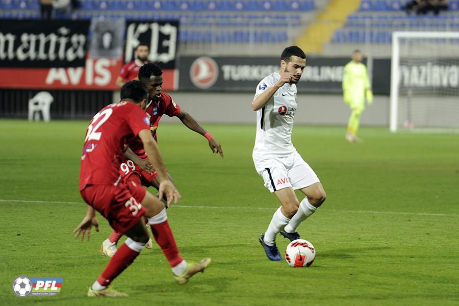 SİYAHI - Premyer Liqadakı futbolçuların canına düşən qorxu