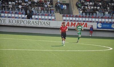 İki bölgə komandasının oyununda maraqlı anlar -