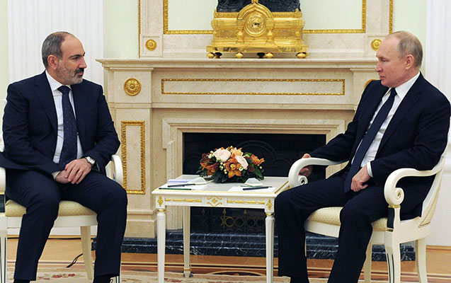 Putin Paşinyanla Qarabağdan danışdı: "Çoxlu suallar var”
