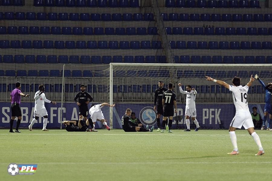 Samir Abasovun bu qərarı “Neftçi”nin futbolçularını özündən çıxartdı - 1000-ə görə ŞİKAYƏT