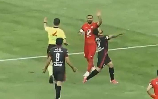 Azərbaycan klubunun oyununda QALMAQAL: Futbolçu fanatlara daş atdı, dava düşdü