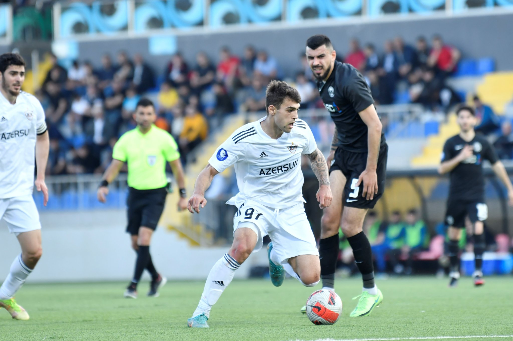 “Qarabağ”a yeni gələn razı deyil: “Elə də çox oynamadım”