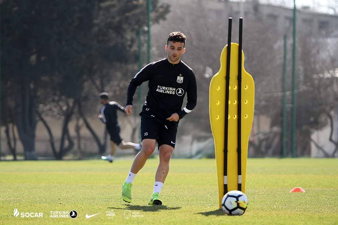 "Neftçi" icarəyə verdiyi "Fənərbağça"lını geri qaytardı