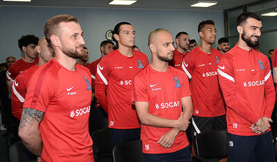 Rövnəq Abdullayev millinin futbolçuları ilə söhbətdə dedi ki…