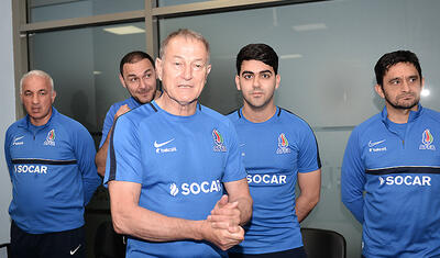 Rövnəq Abdullayev millinin futbolçuları ilə söhbətdə dedi ki…