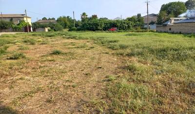 Şəhidin adı verilən, heç kimin yaxın durmadığı sahibsiz stadion -