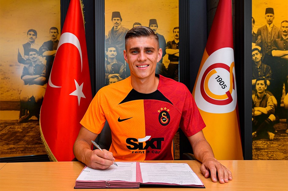 “Qalatasaray” 20 milyonluq müdafiəçi transfer elədi