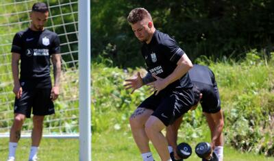 Regekampf "Neftçi"də nəyə diqqət yetirir? -