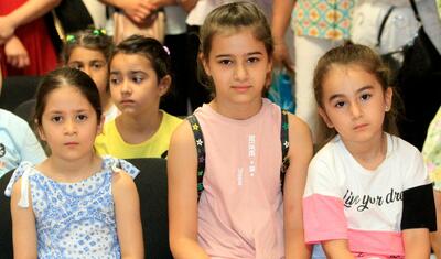 "Sumqayıt" 1000-dən çox məktəblini bu cür sevindirdi -