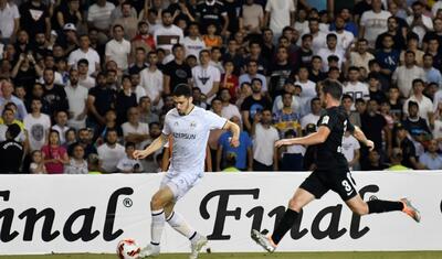 "Qarabağ"ın bir gözü güldü, bir gözü…