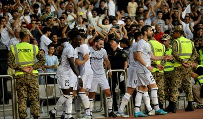 "Qarabağ"ın bir gözü güldü, bir gözü…