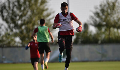 Əyalət klubunun prezidenti futbolçuları tək buraxmadı -