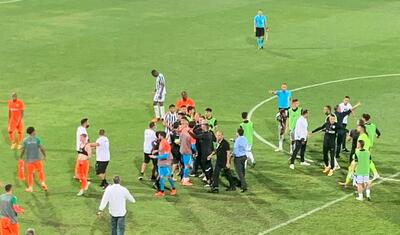 Bakıda "Neftçi"nin futbolçularının üstünə hücum çəkdilər -