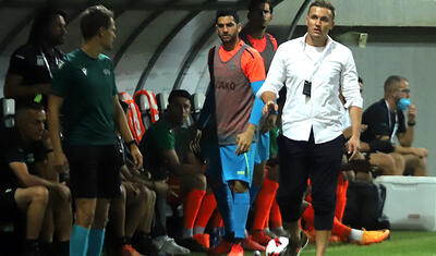 “Neftçi”nin qələbəsini görən kiprli qız -