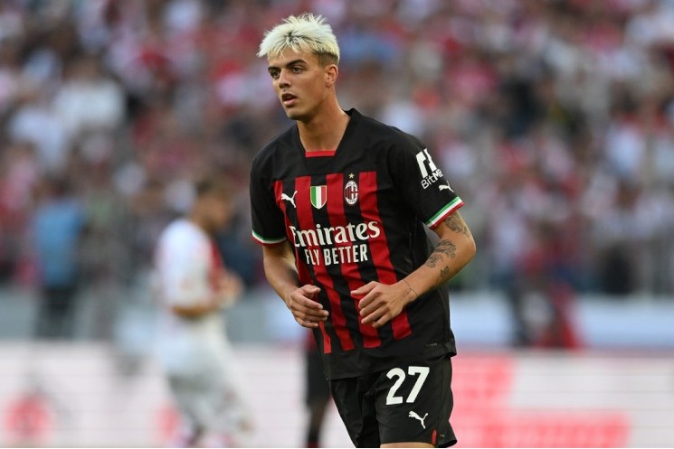 Məşhur futbol adamının oğlu “Milan”dan ayrıldı