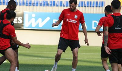 "Neftçi"də son gün baxın necə keçdi -