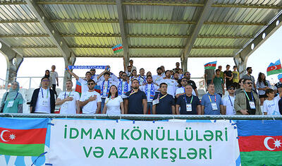Fərid Qayıbov və baş katib millinin oyununa gəldi -