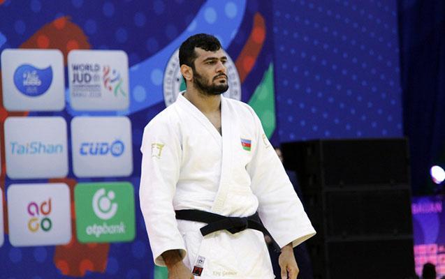 Elmar Qasımov finalda özbəkə uduzdu, gümüş qazandı - İslamiada