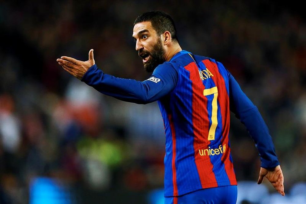 Arda Turan son qərarını verdi, karyerasını bitirdi