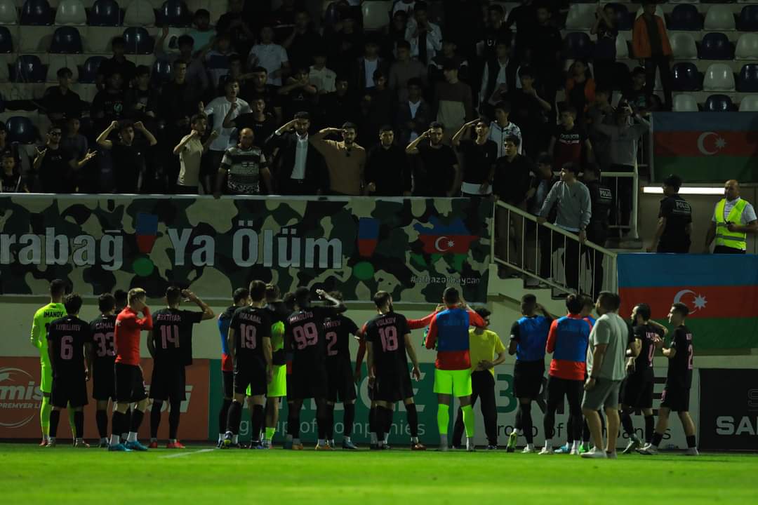 Şəhidlərimizin izi Premyer Liqanın matçlarında - FOTO TƏQDİMAT