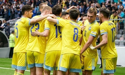 Qazaxıstan qazandı, millimizin olduğu qrupda liderliyi təmin etdi