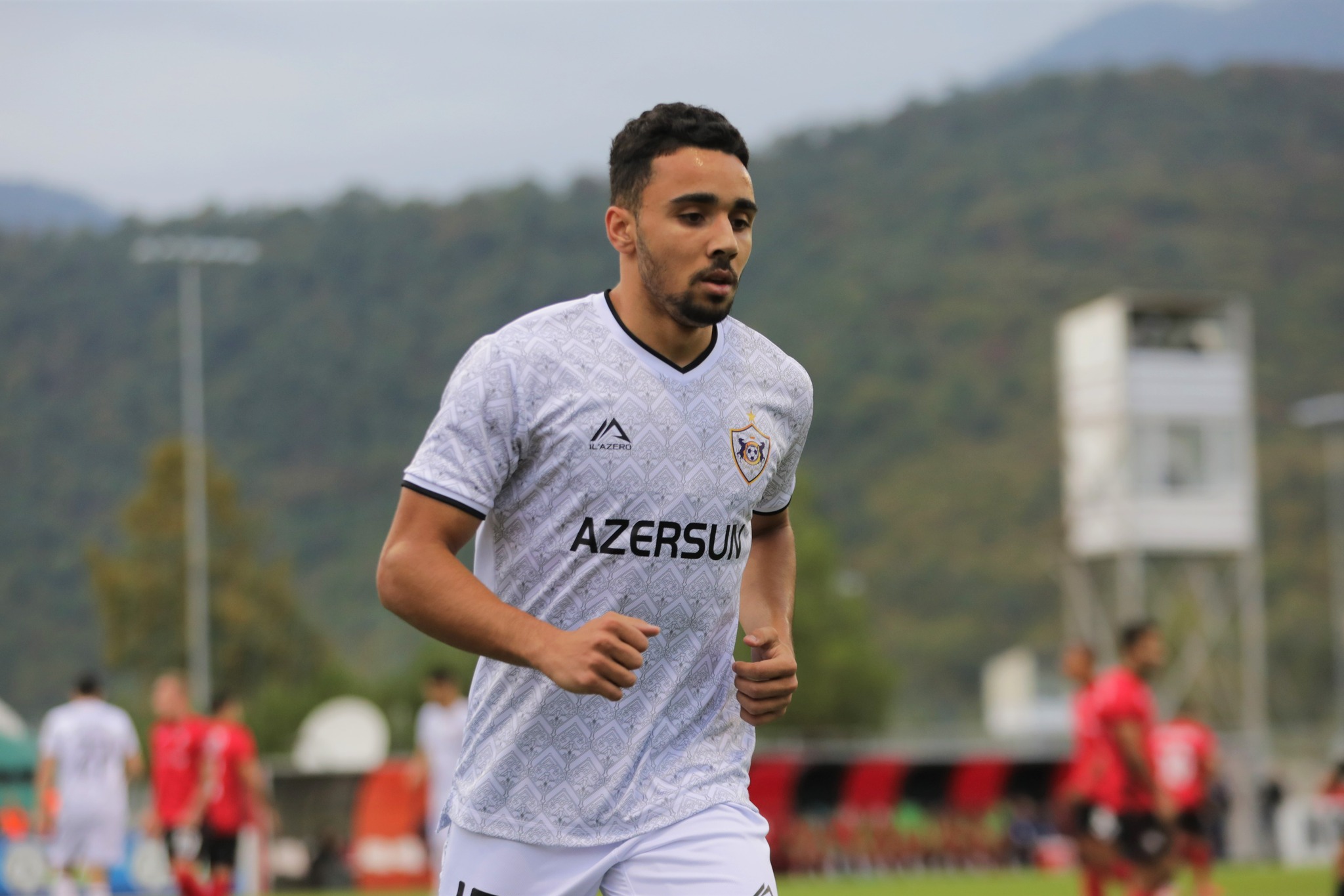 “Qarabağ”ın “assist kralı” “Olimpiakos”la oyun vaxtı harada idi?