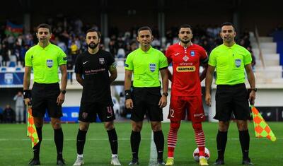 Azərbaycanda stadiona gələn və fikri telefonda olan qız -