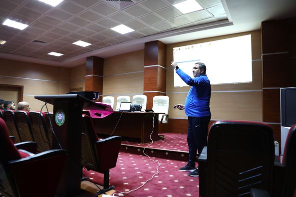 "Qarabağ"da sorğu-sual